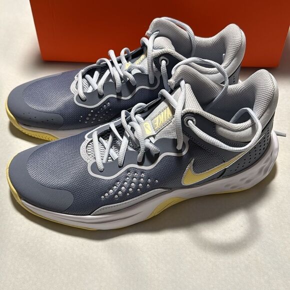 Nike Basketball Shoes Mens 13 Gray - Picture 3 of 6